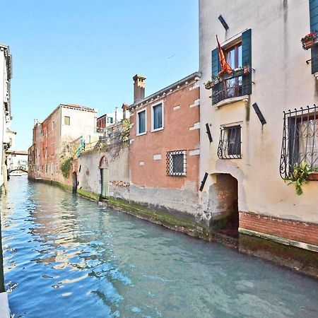 San Barnaba On The Canal Venedig Exterior foto